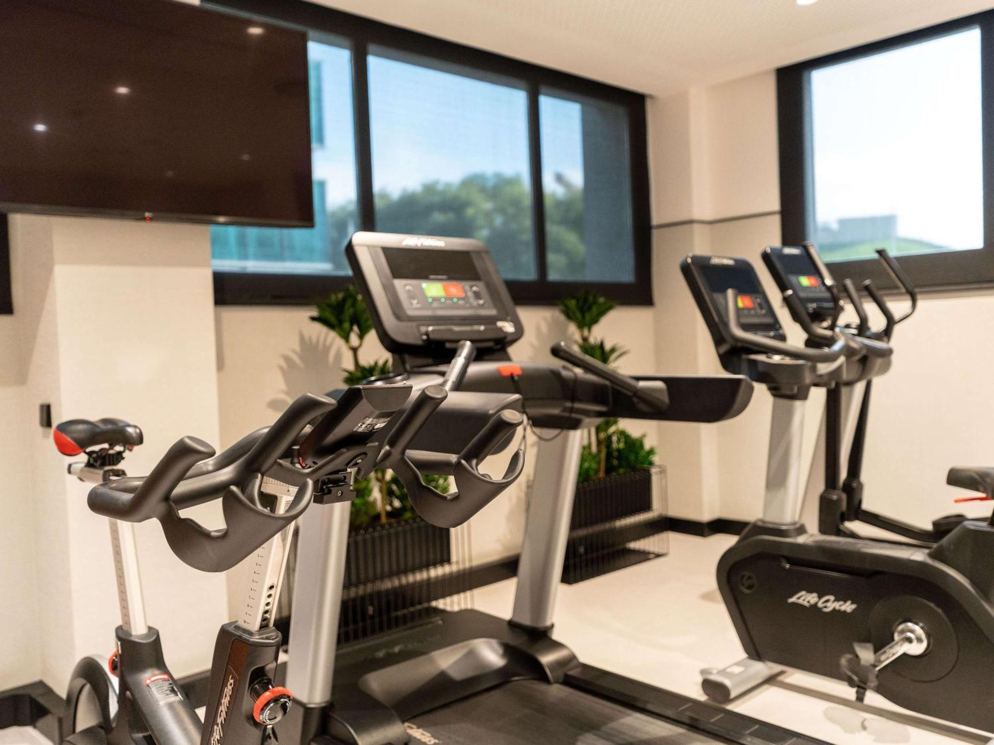 Pullman Madrid Airport & Feria Hotel Luaran gambar